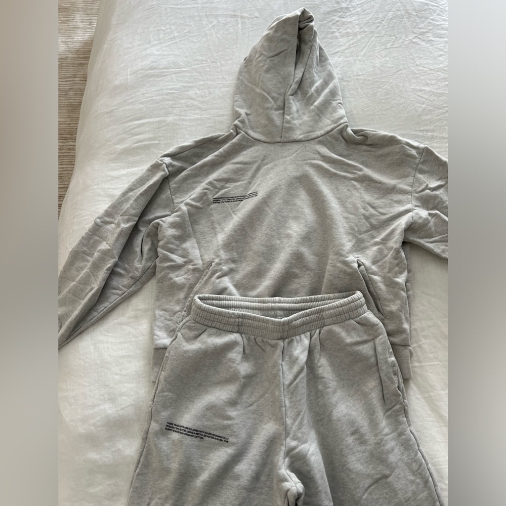 PANGAIA Sweatshirt and Sweatpants set in light grey (NEVER WORN)